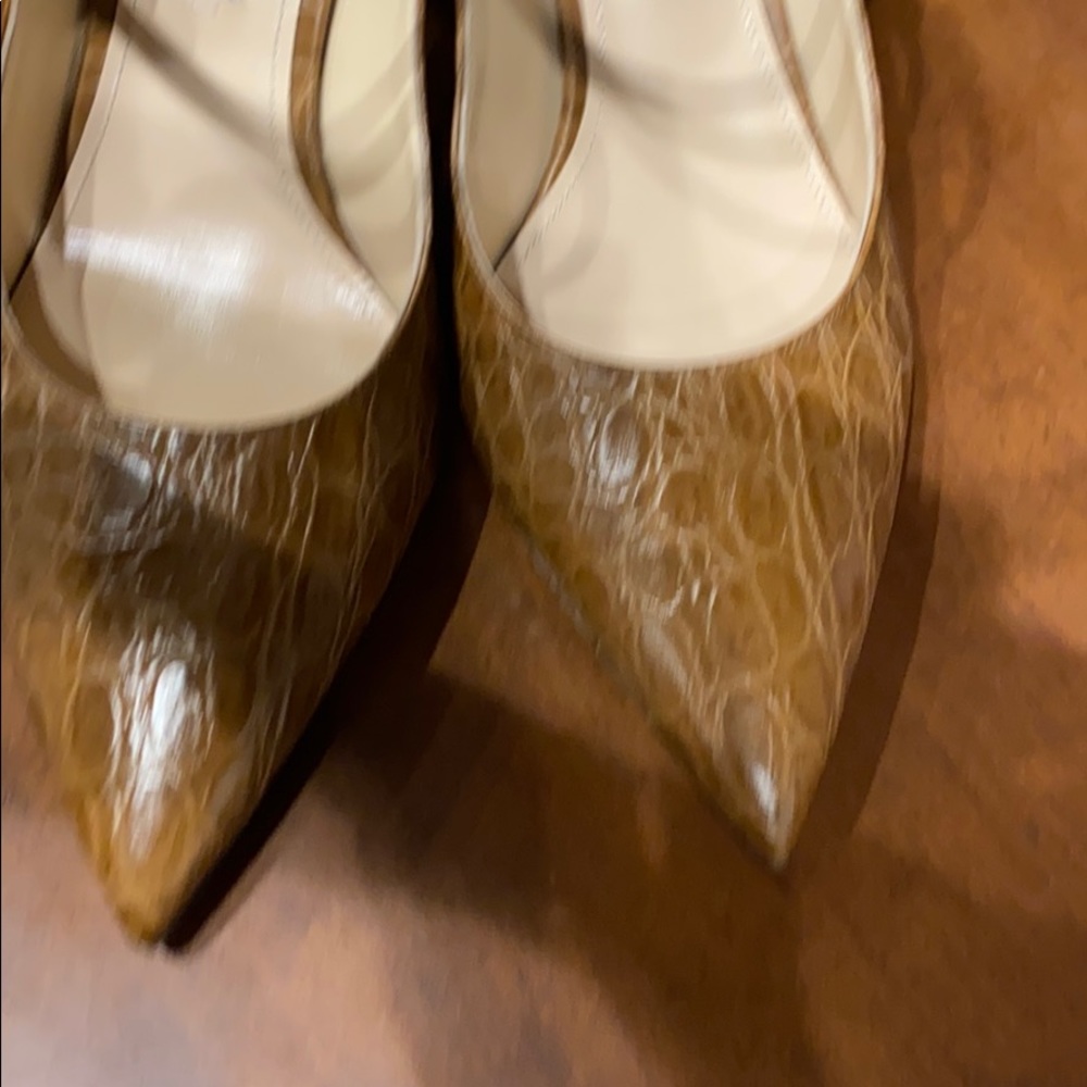 Prada heels - Picture 2 of 8